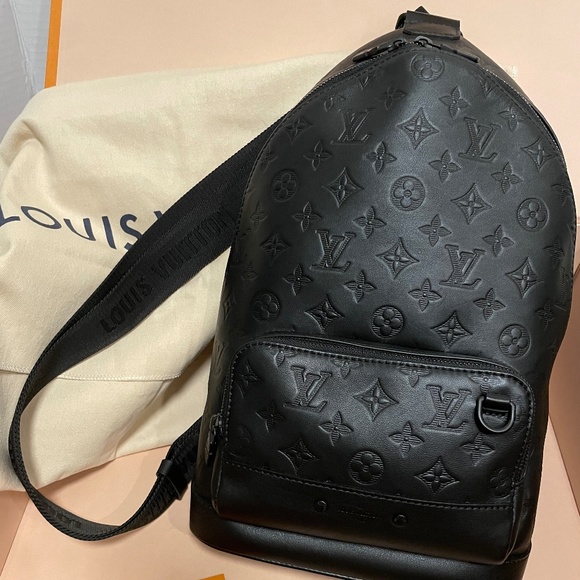 *SOLD* Louis Vuitton Monogram Shadow Racer Slingbag *Authentic* - Picture 3 of 16